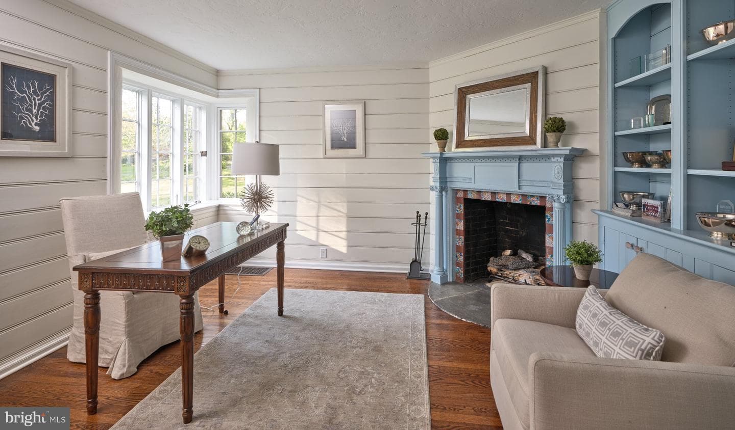 617 Harriton Road photo 8