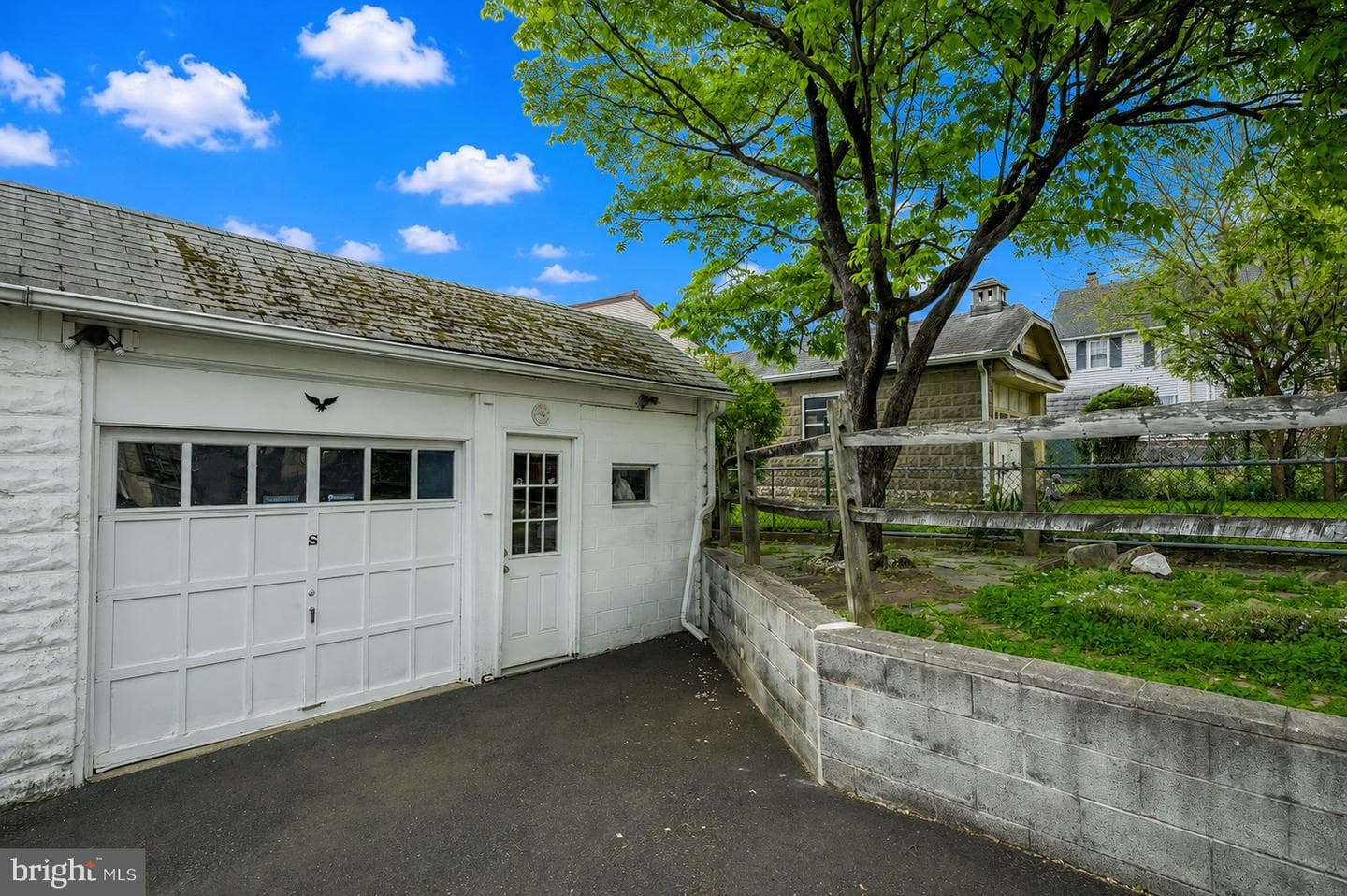 142 Blake Avenue photo 10