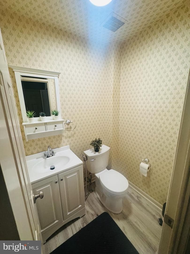 279 Lawndale Avenue photo 16