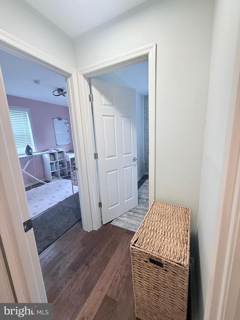 279 Lawndale Avenue photo 29