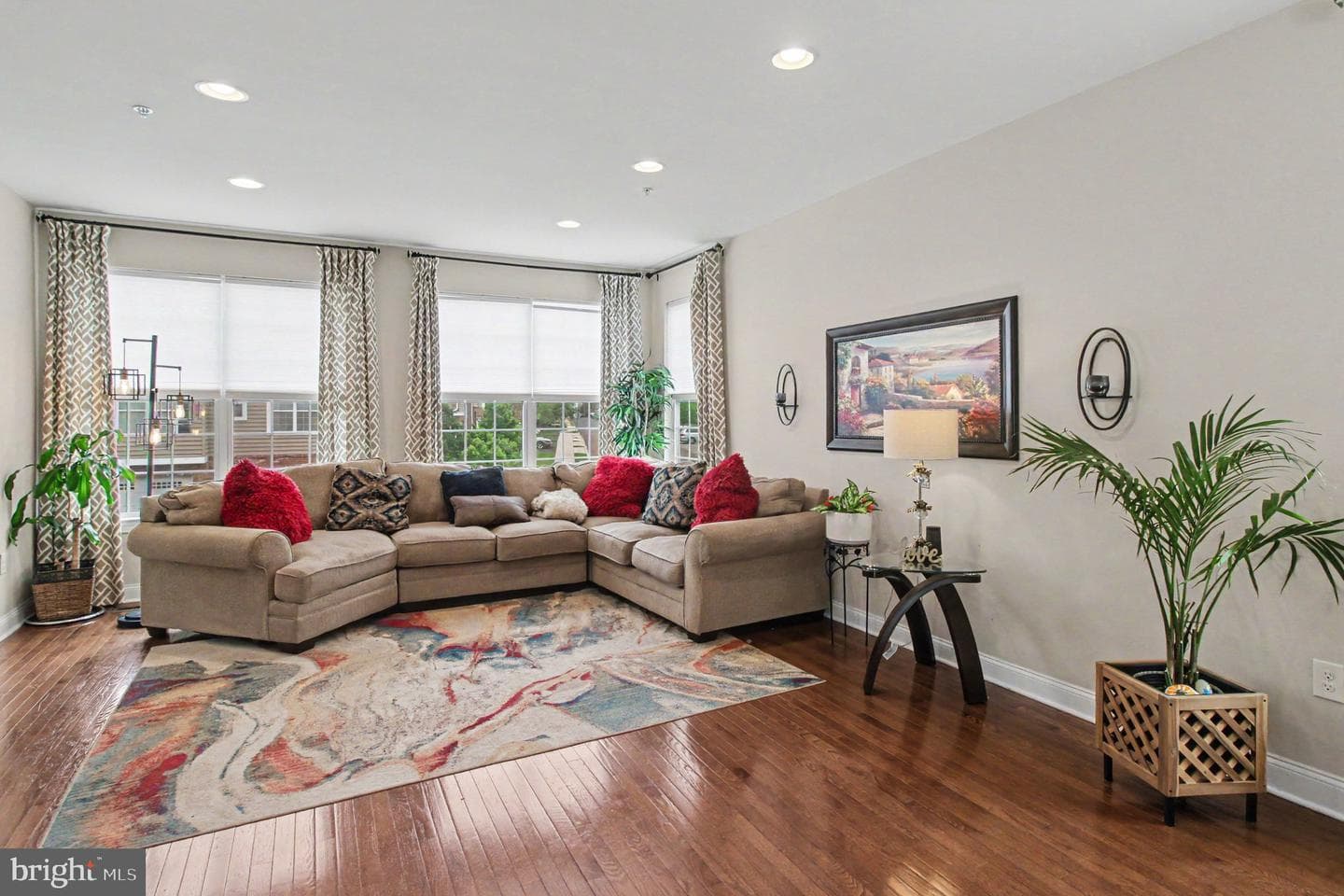 100 Arlington Ln photo 5