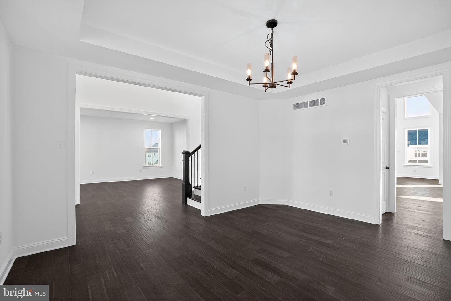 409 Longview Drive photo 8