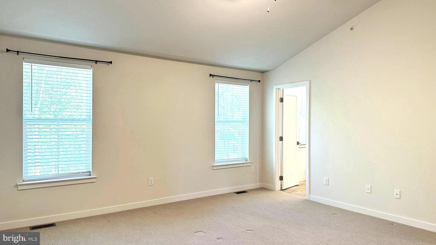 229 Wynstone Court photo 23