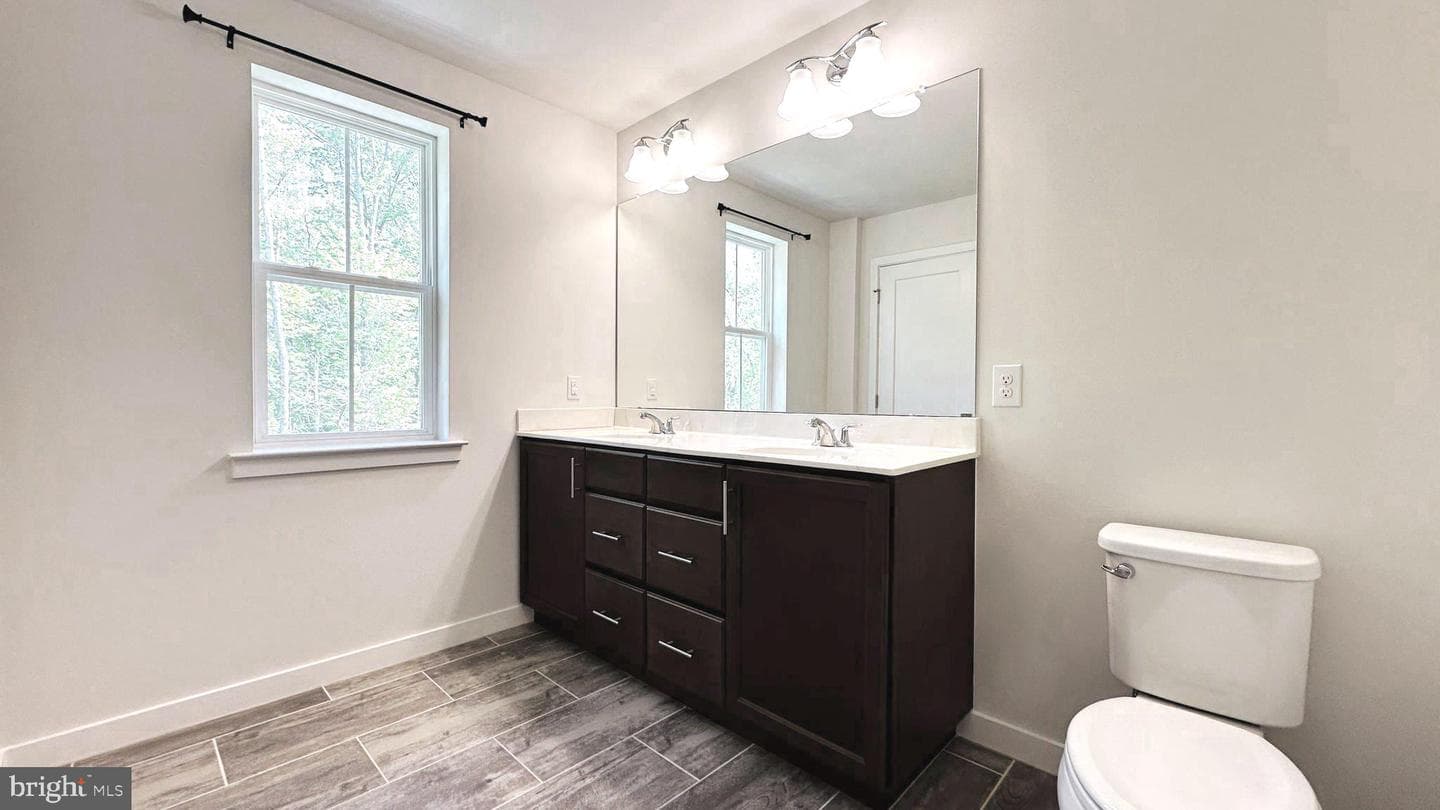 229 Wynstone Court photo 27