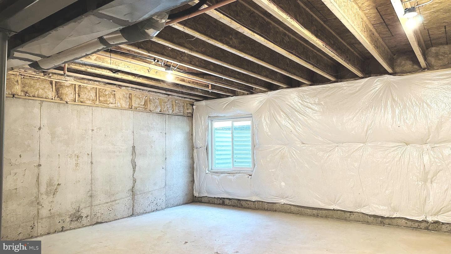 229 Wynstone Court photo 36