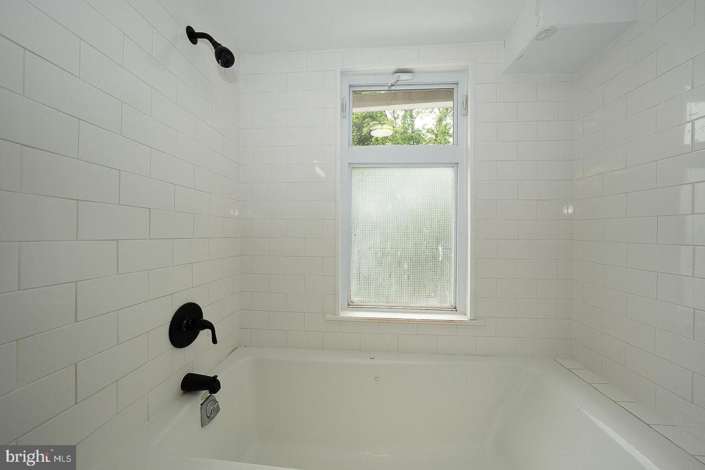 316 Locust Ave photo 18