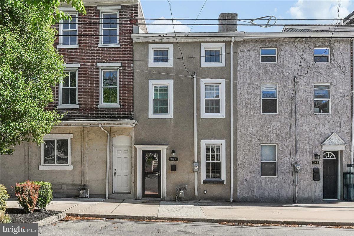 387 E Hector Street