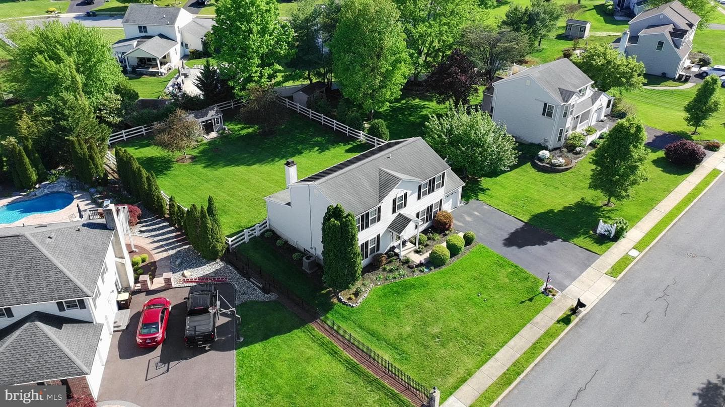 115 Elio Circle photo 36