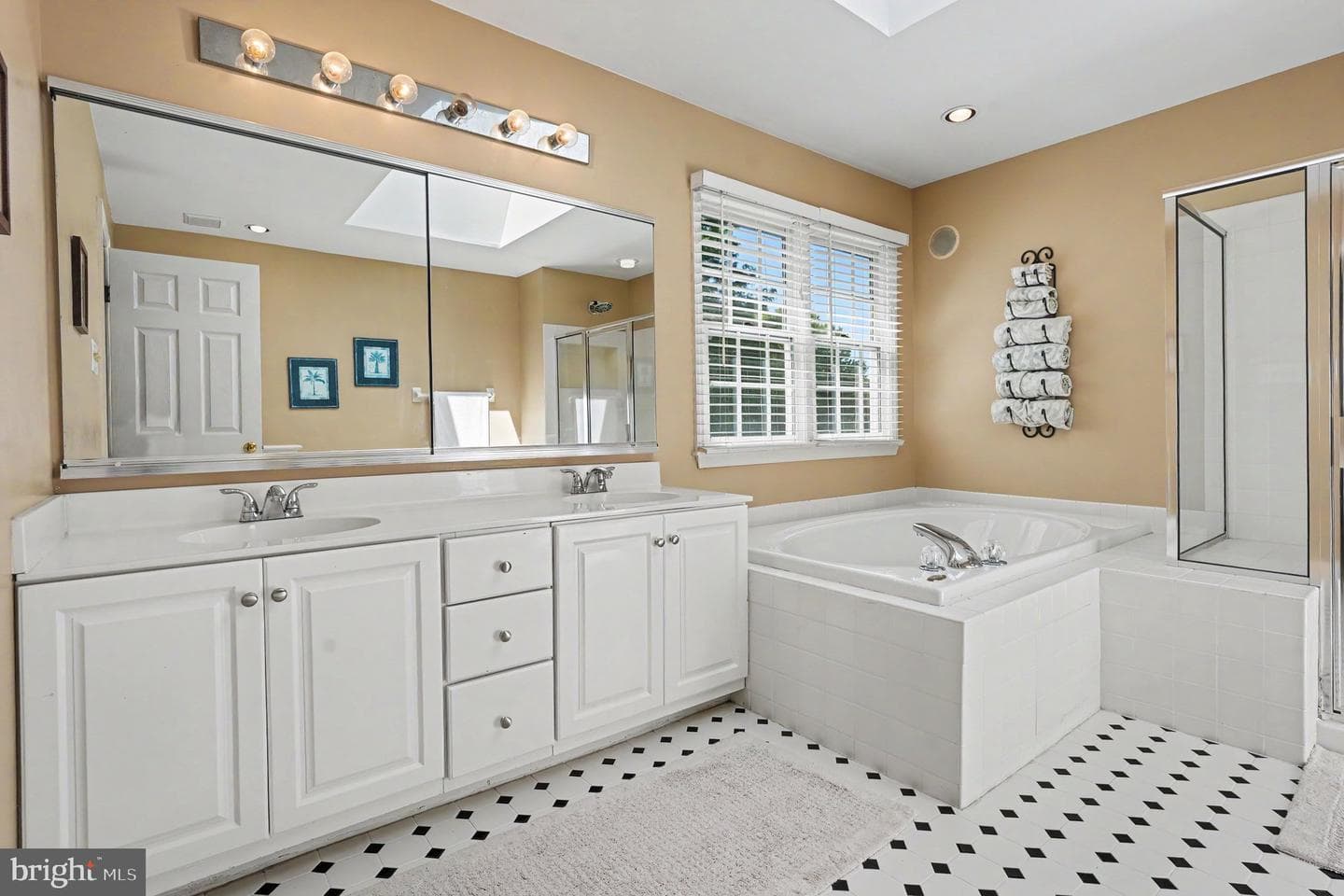 153 Country Club Drive photo 28