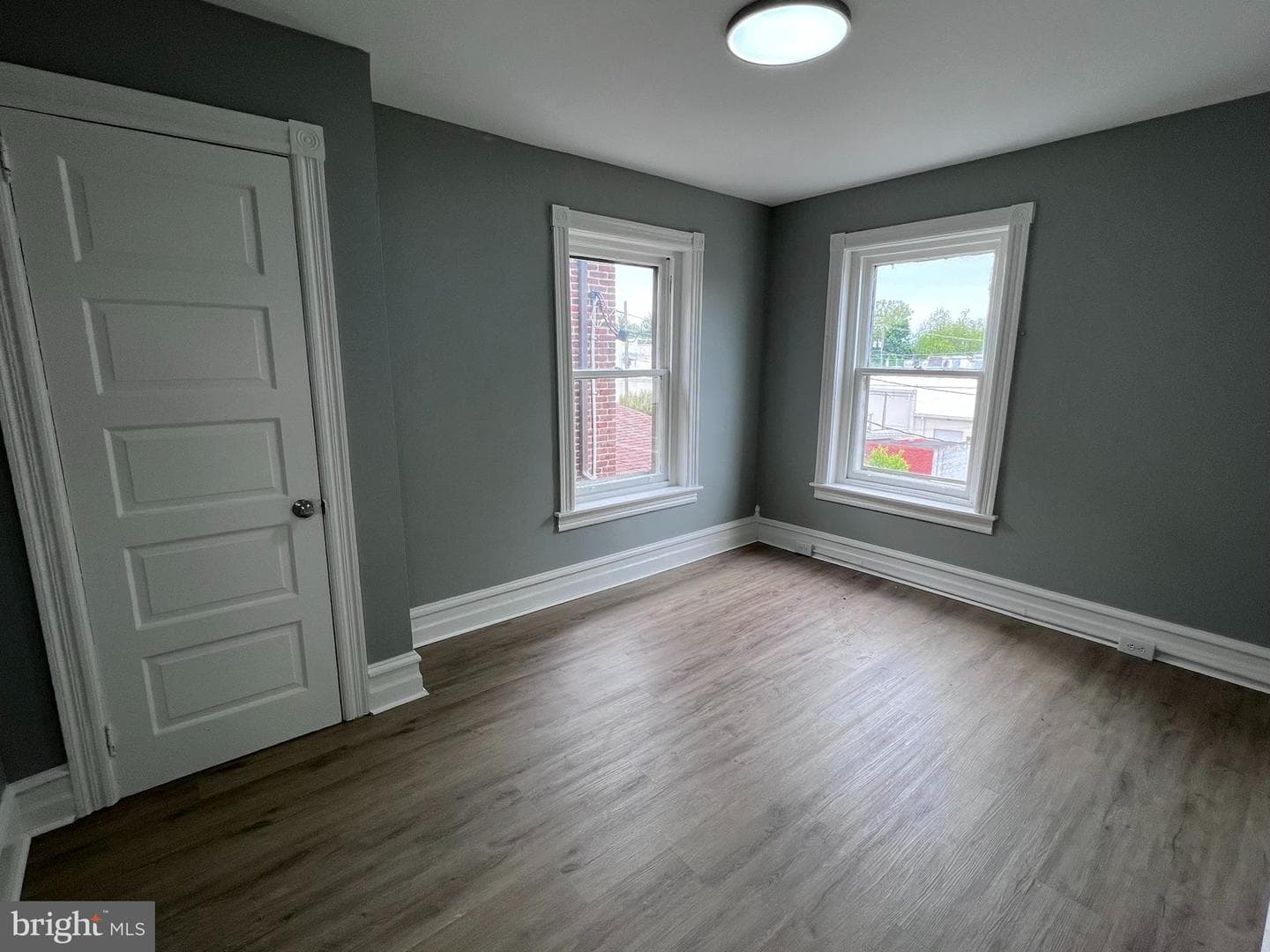 804 Queen Street photo 14