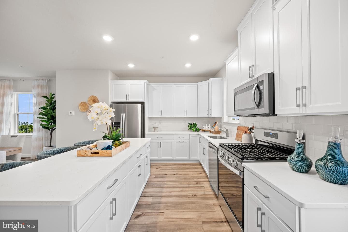 35 Continental Way, Bridgeport