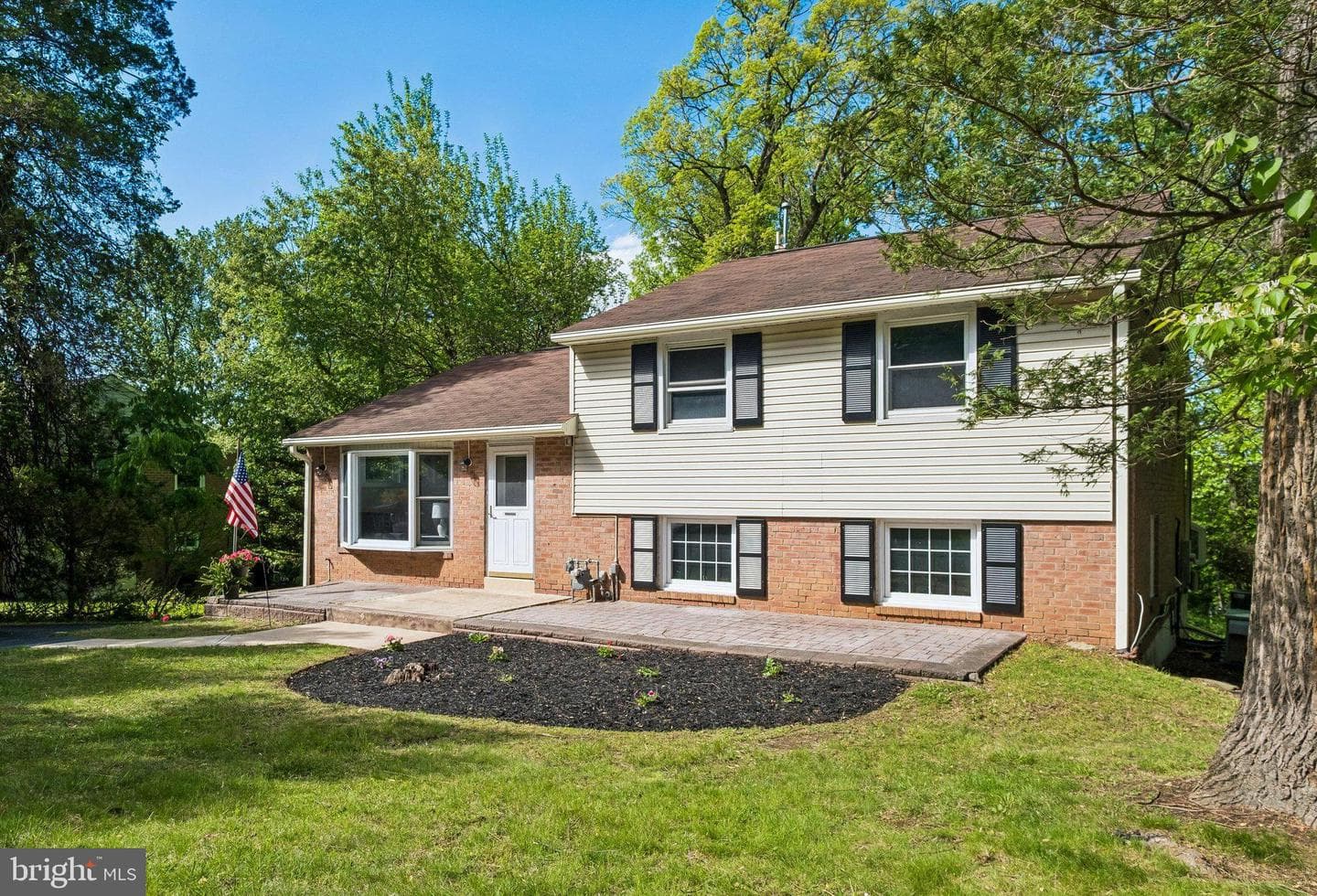 615 Mallard Road photo 2
