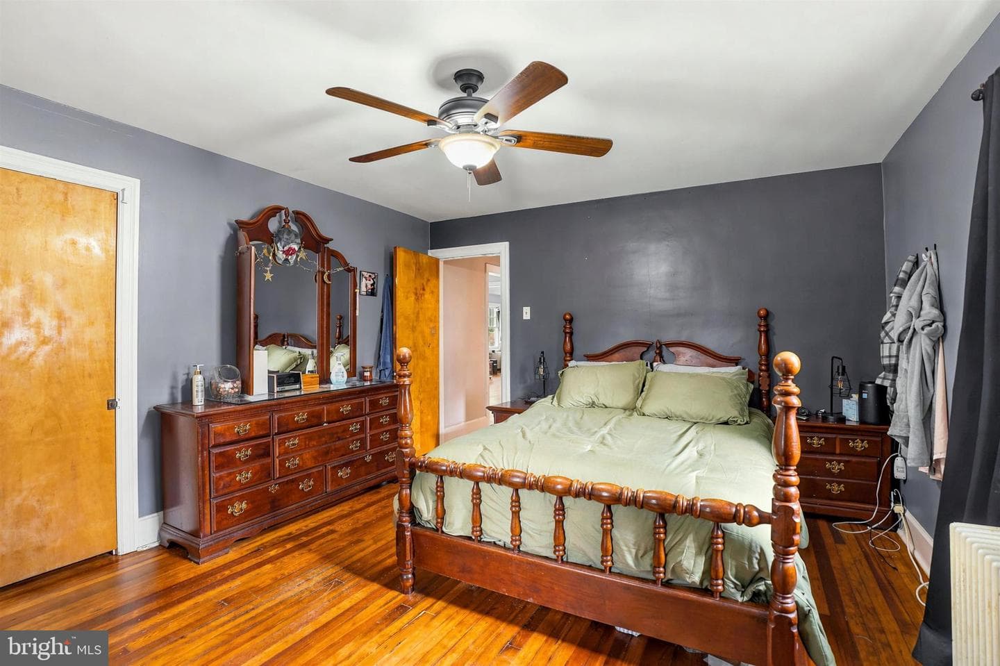 2950 E Walnut Street photo 14