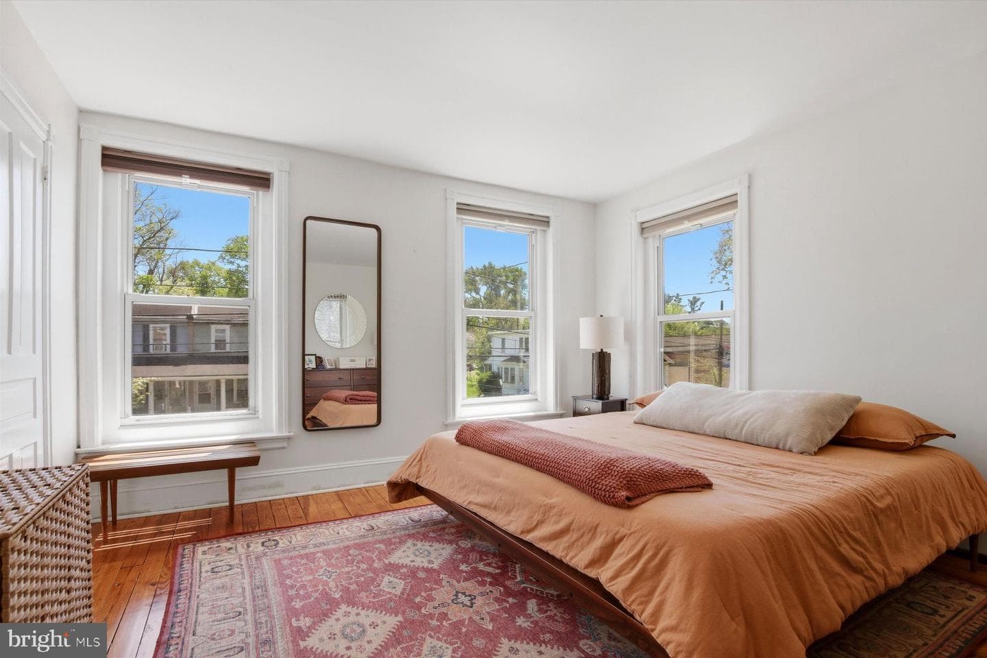 312 W Walnut Street photo 12
