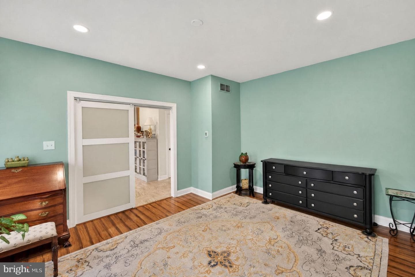 210 Jordan Drive photo 9