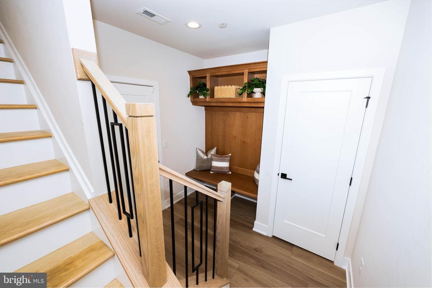 305 Manion Aly photo 3