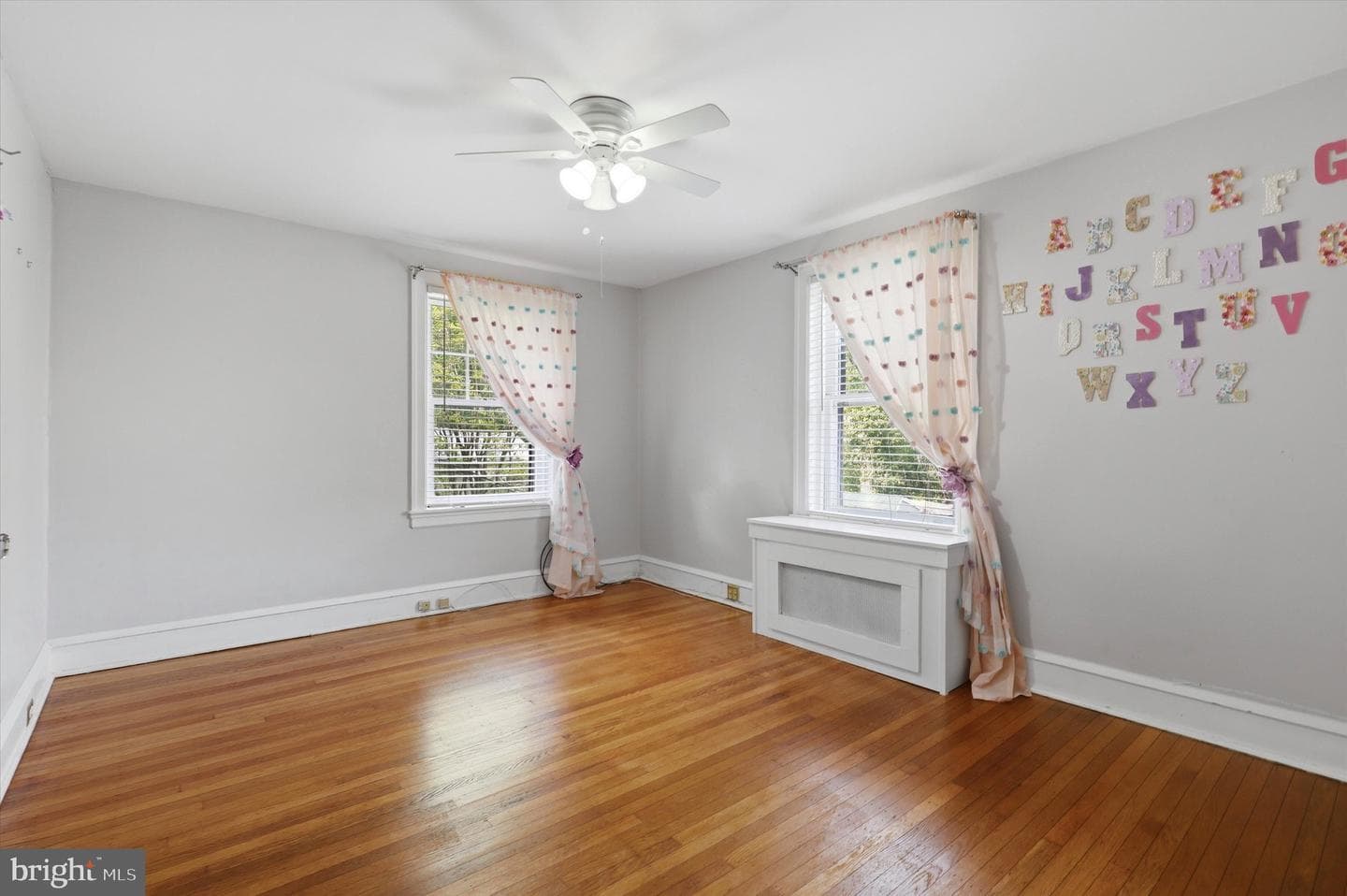 7811 Linden photo 14