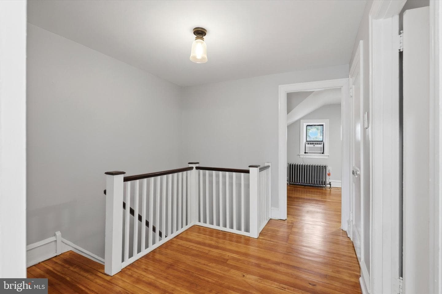 7811 Linden photo 23
