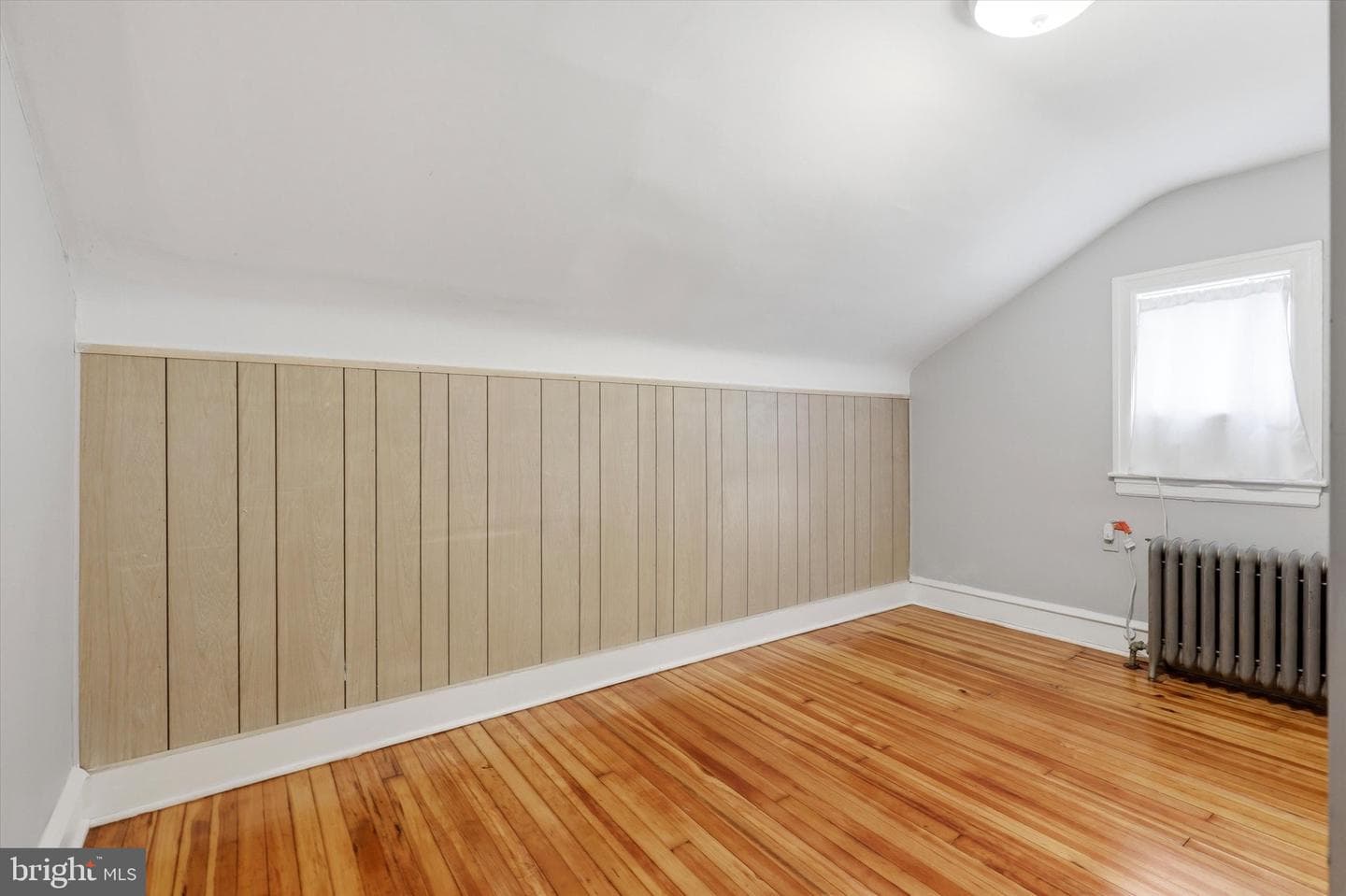 7811 Linden photo 26