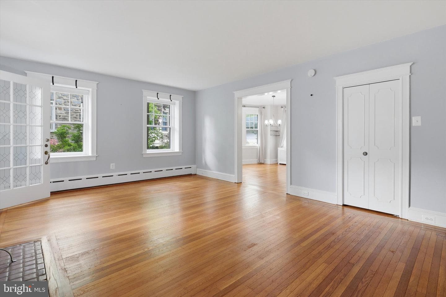 7811 Linden photo 29