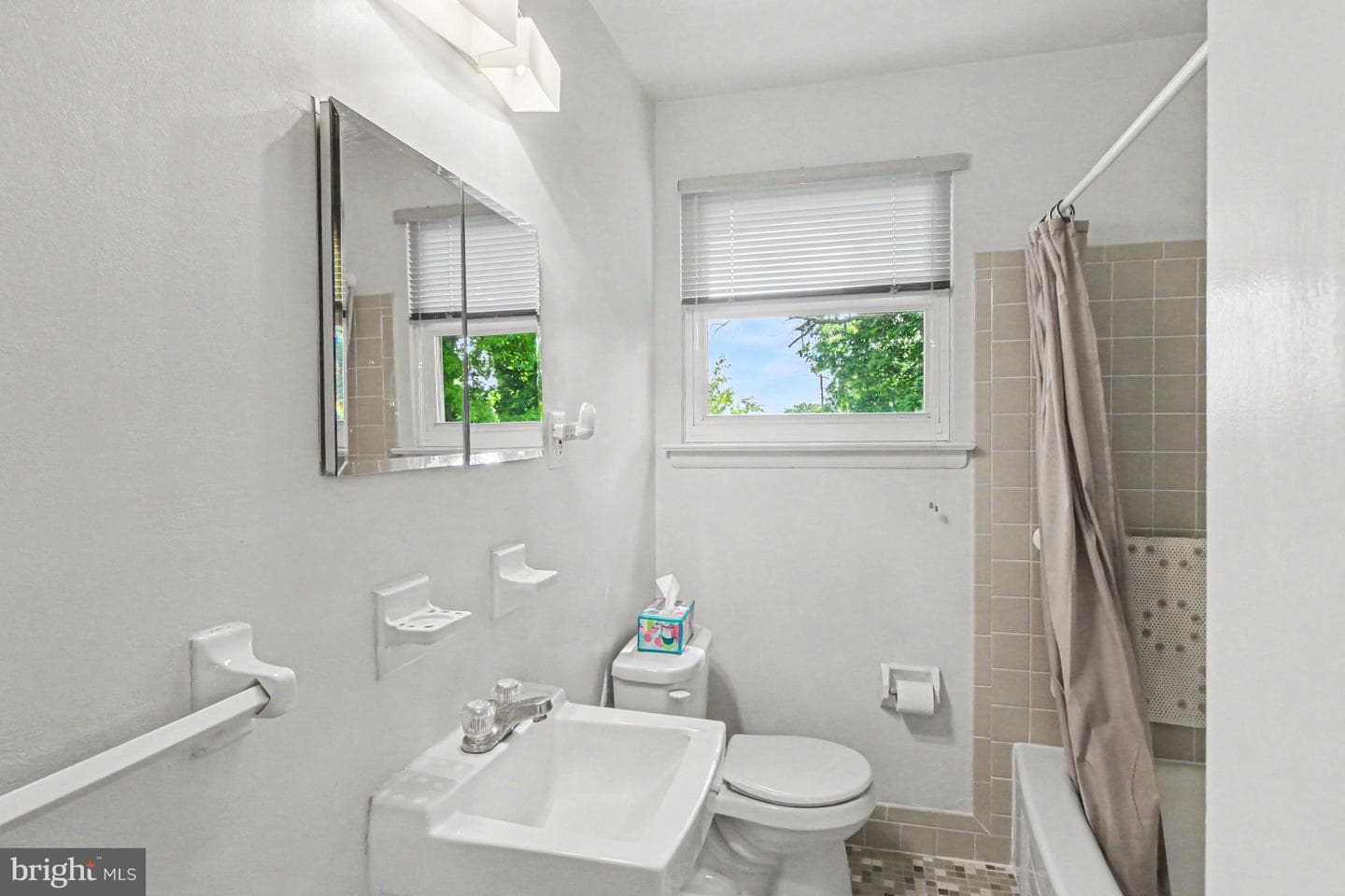 336 Weymouth Road photo 31