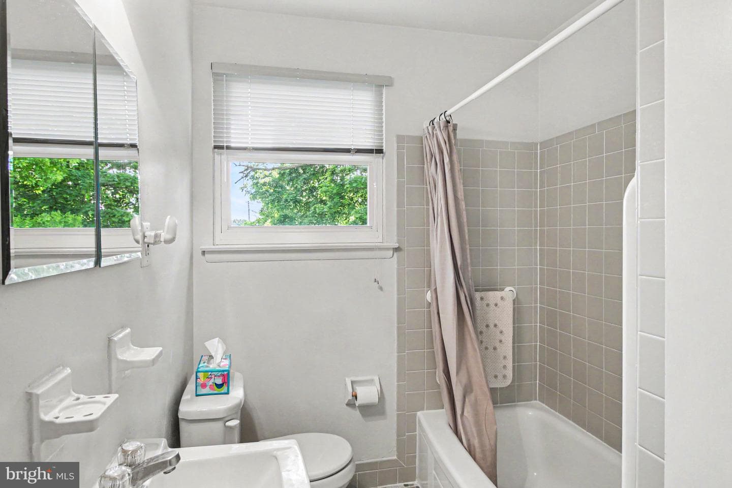 336 Weymouth Road photo 32