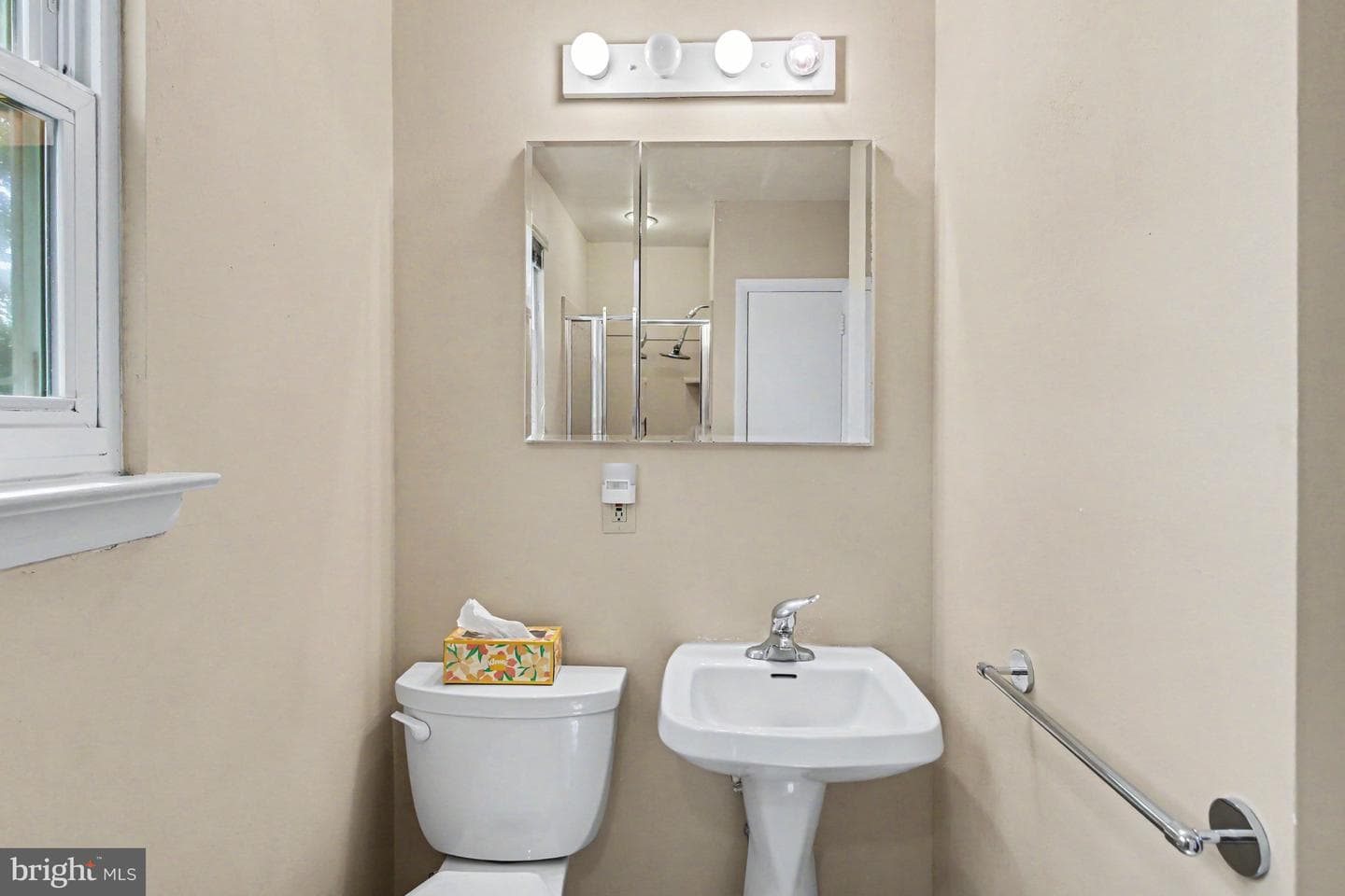336 Weymouth Road photo 65