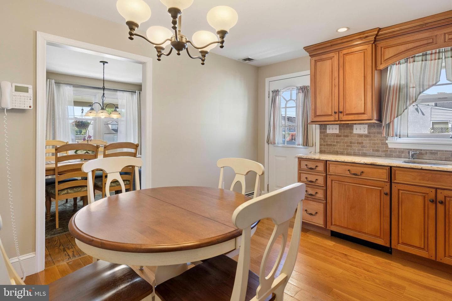 423 Jefferson Street photo 11