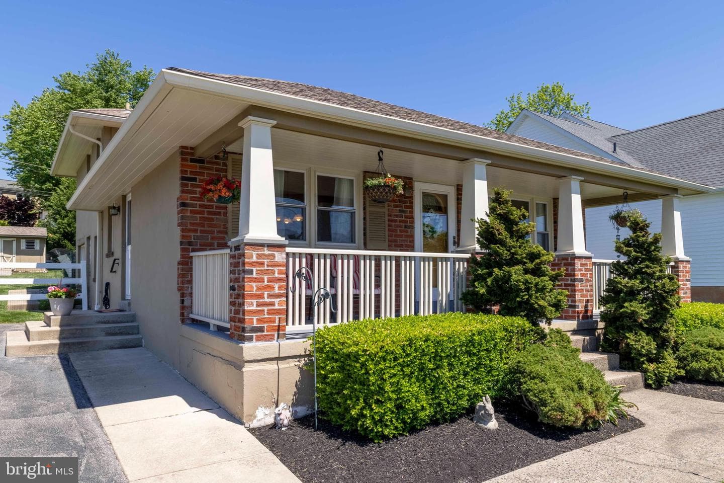 423 Jefferson Street photo 2