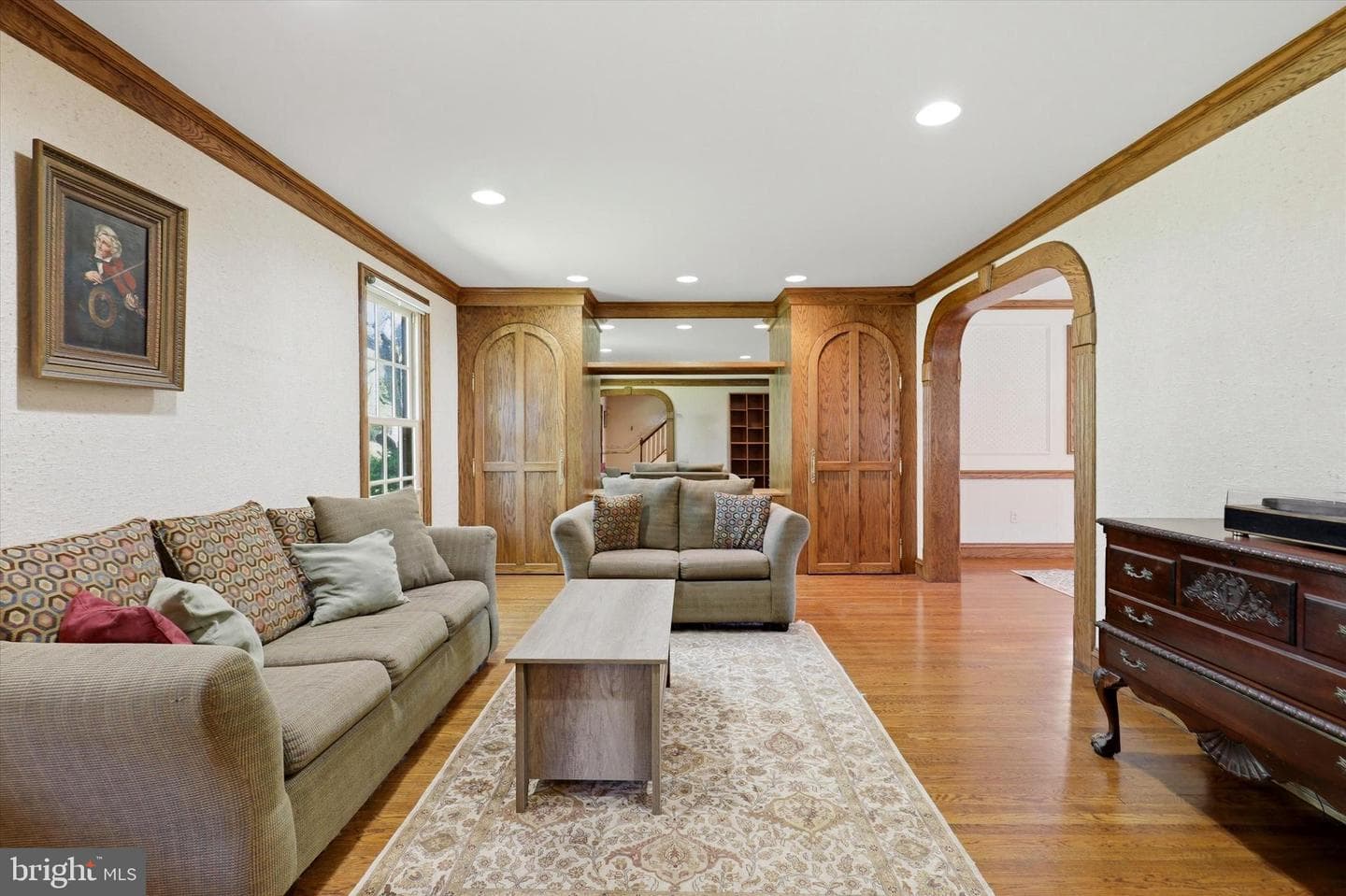 746 Wright Drive photo 8