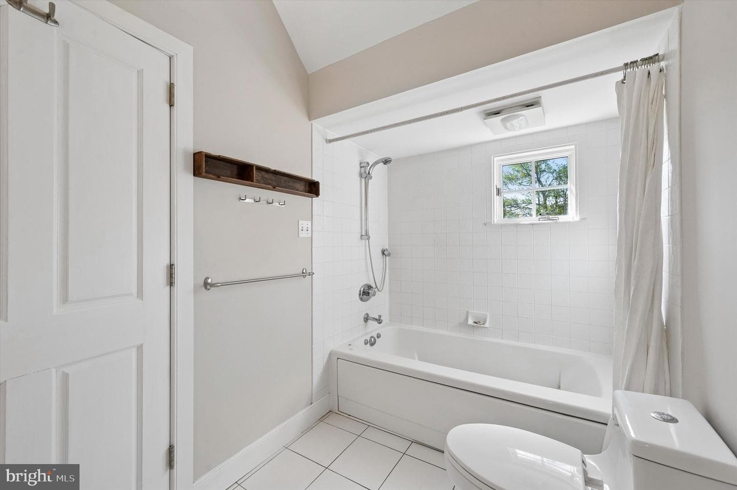 8901 Montgomery Avenue photo 19