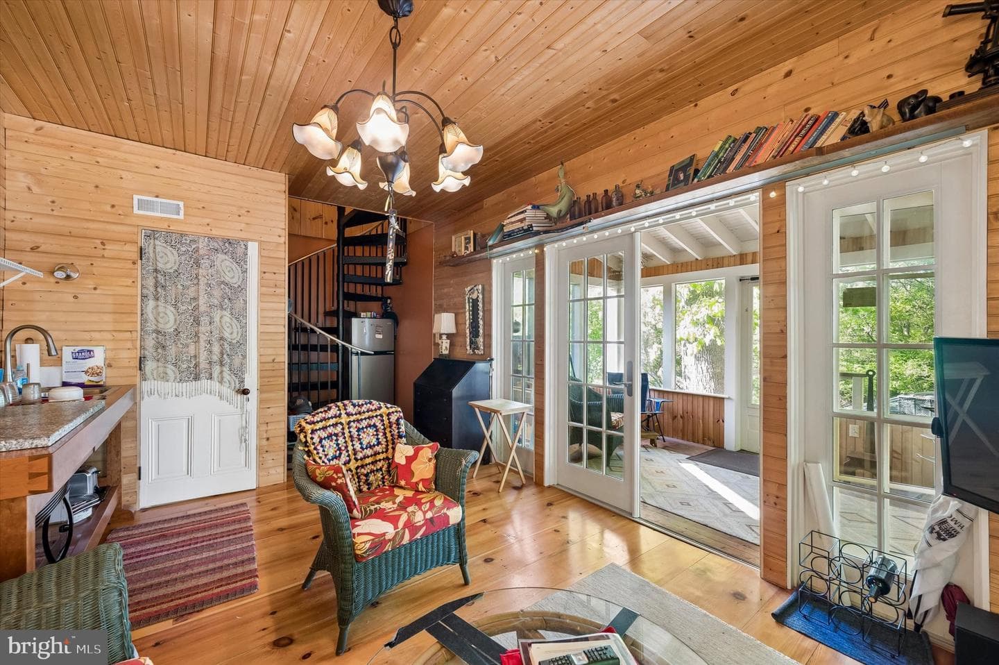 8901 Montgomery Avenue photo 30