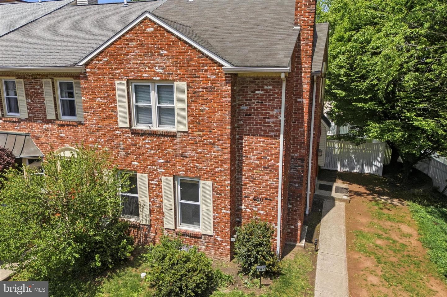 400 Jean Drive photo 2