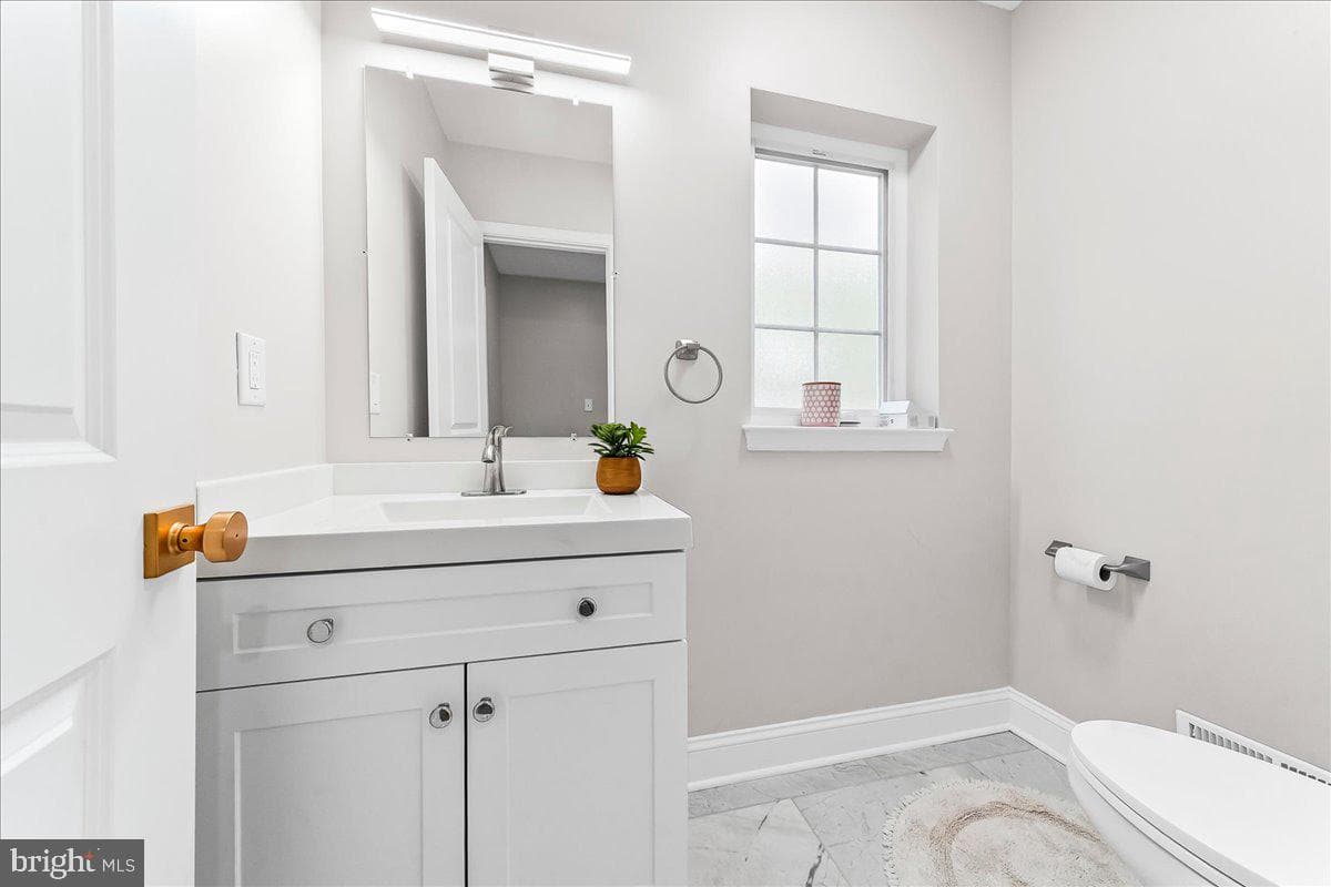 3740 Thompson Road photo 22