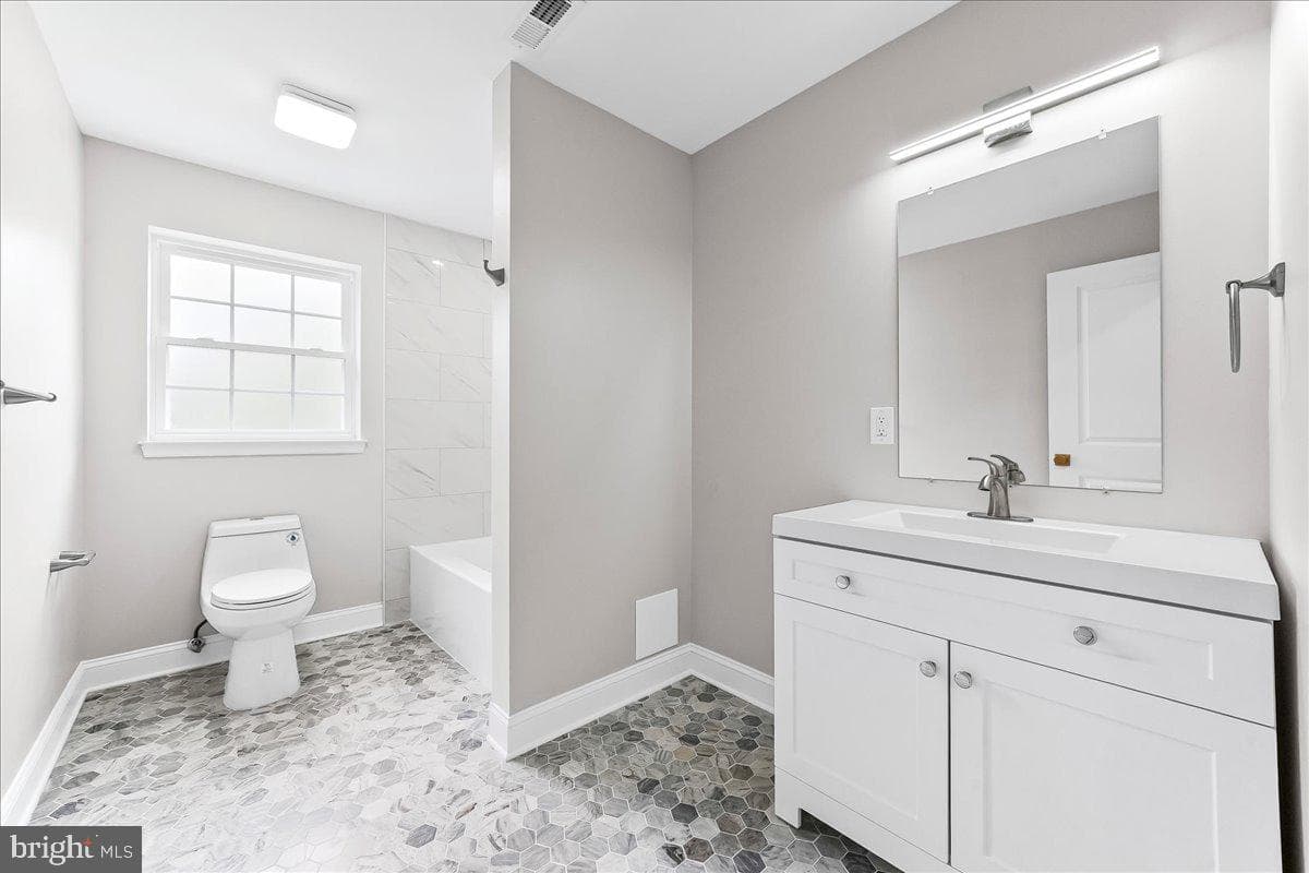 3740 Thompson Road photo 36