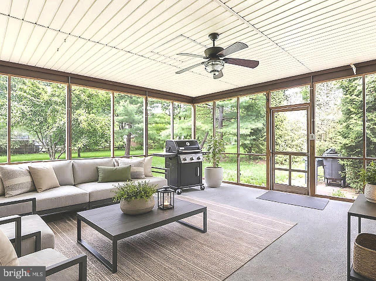 2748 Valley Woods Road photo 16