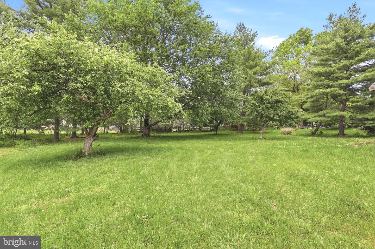 2748 Valley Woods Road photo 17