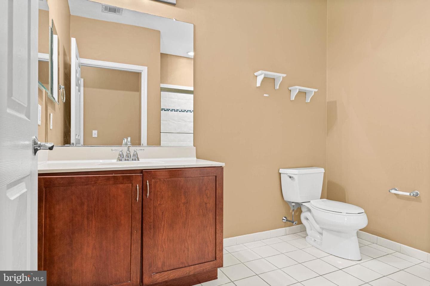 200 W Elm Street #1231 photo 11