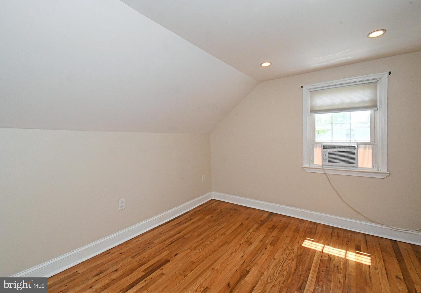 2108 N Line Street photo 23