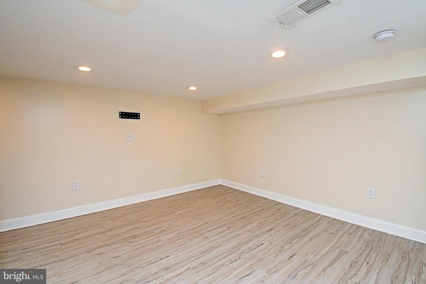 2108 N Line Street photo 33