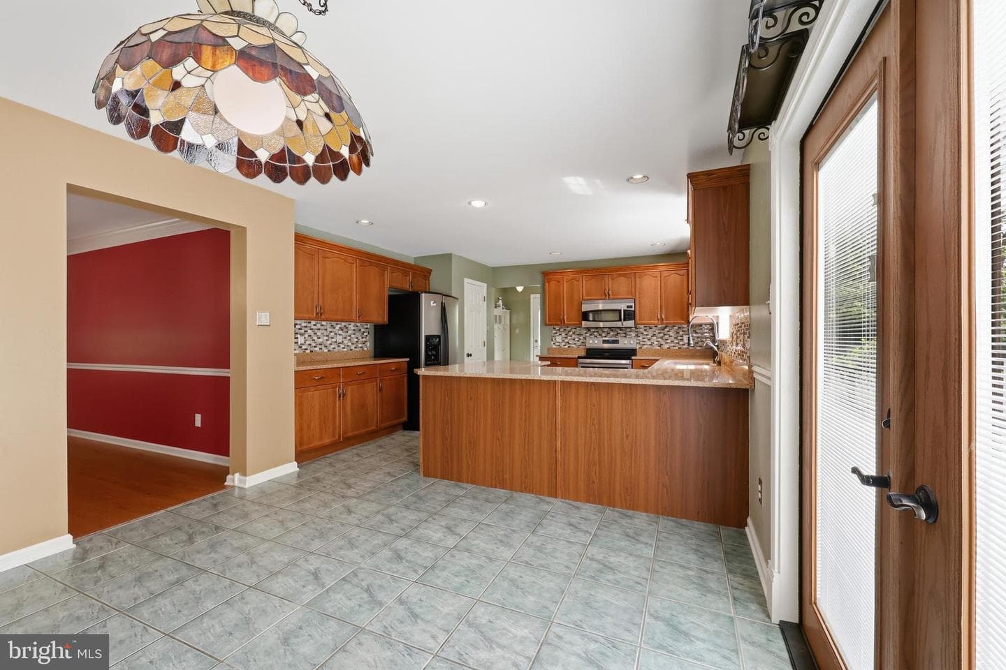 210 Meng Road photo 19