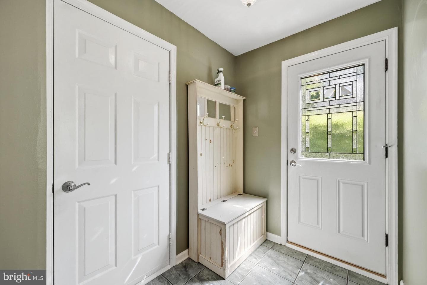 210 Meng Road photo 26