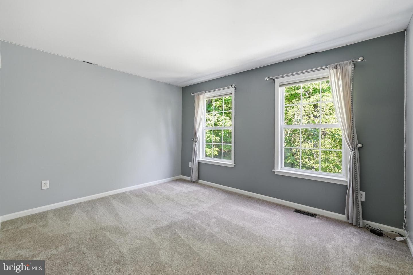 210 Meng Road photo 34