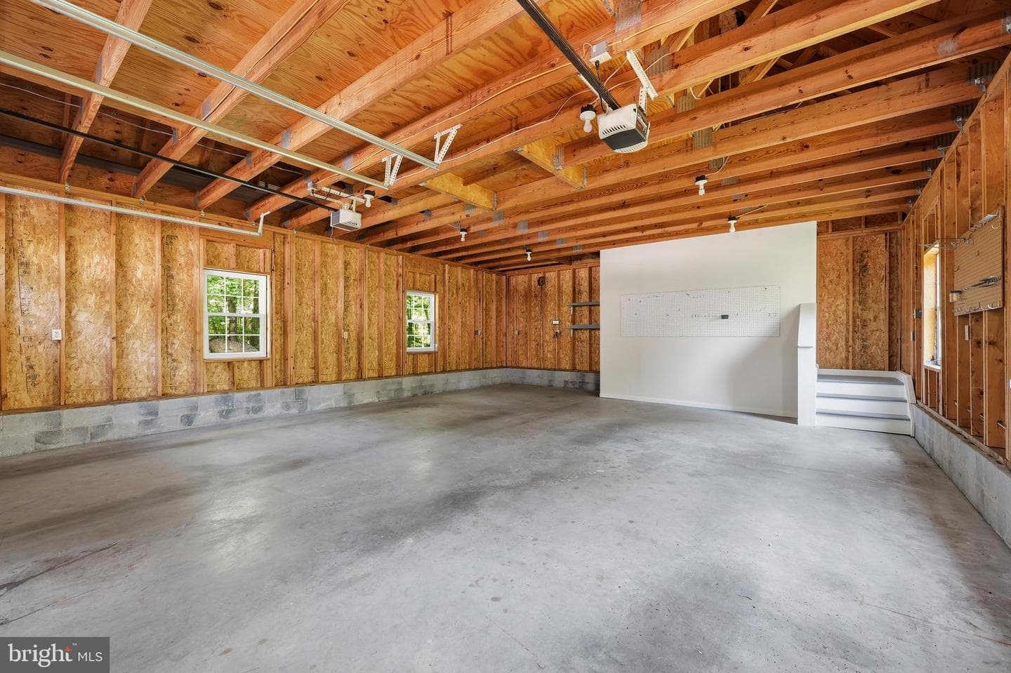 210 Meng Road photo 73