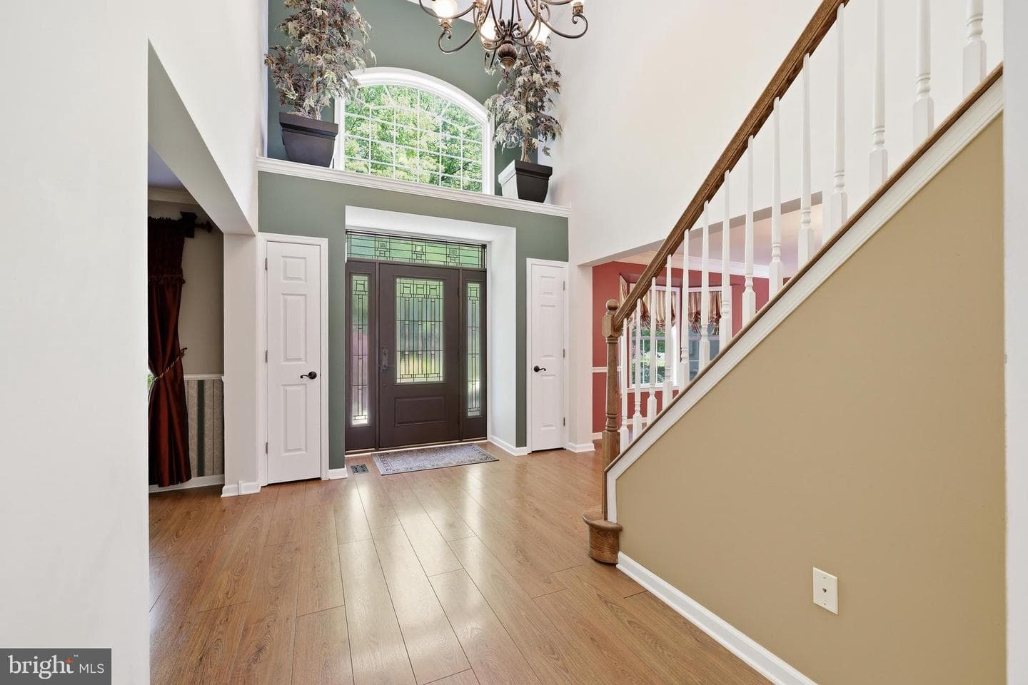 210 Meng Road photo 9