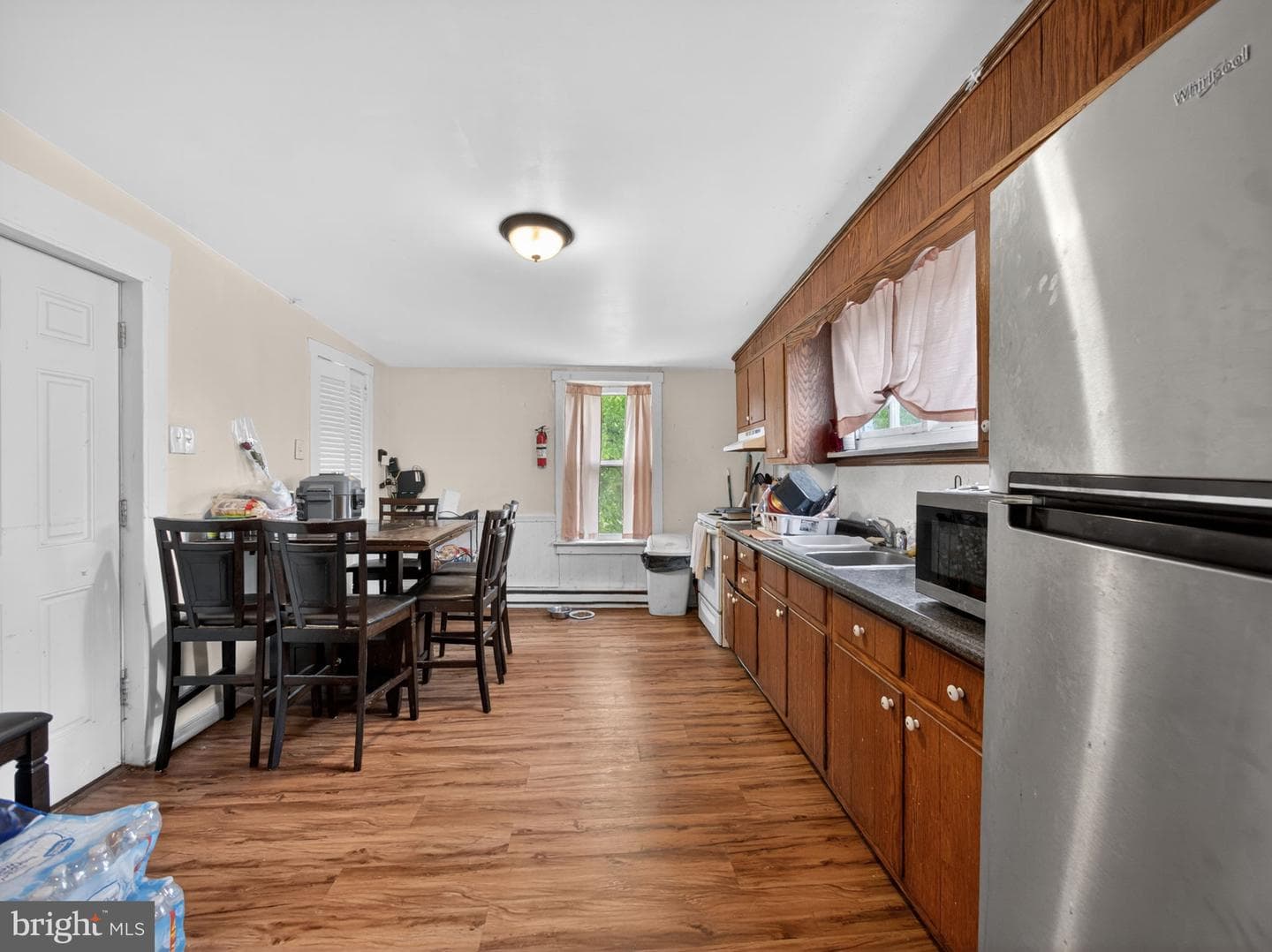 866 E High Street photo 32