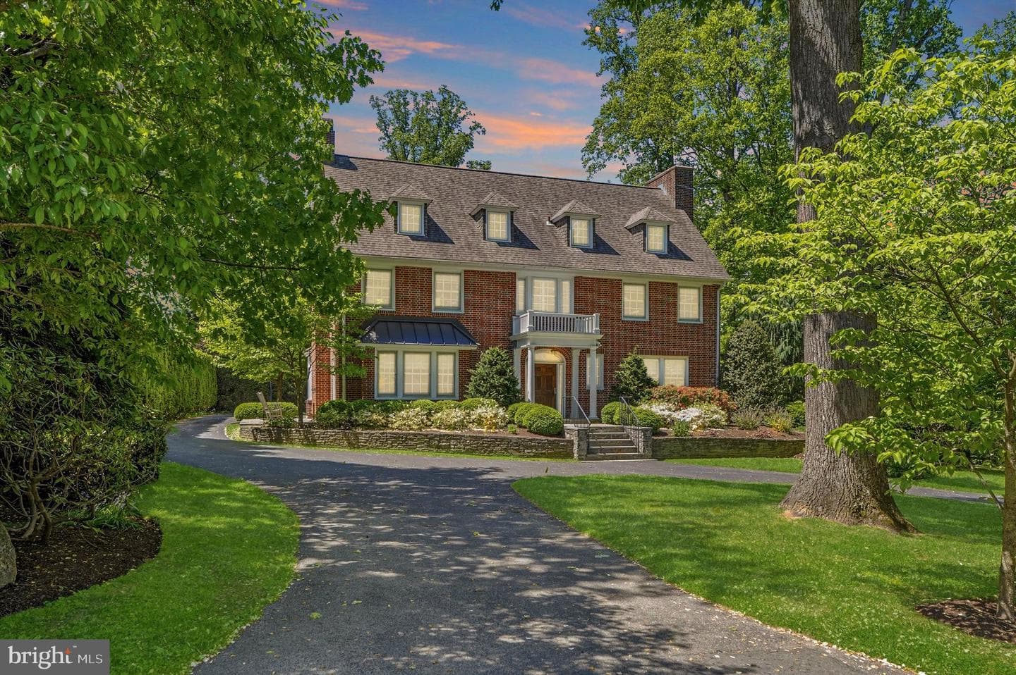 207 Curwen Road
