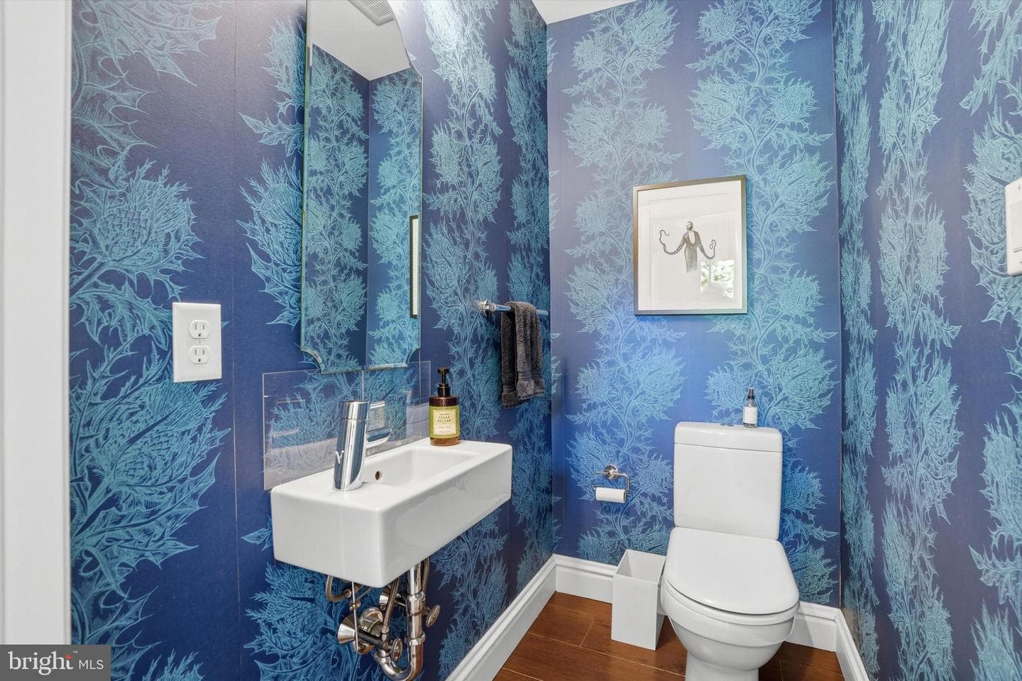 207 Curwen Road photo 13