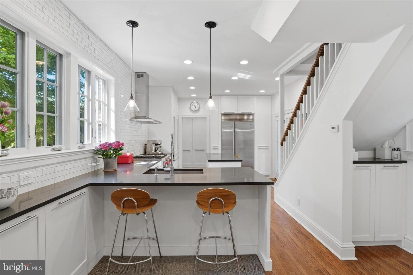 207 Curwen Road photo 17