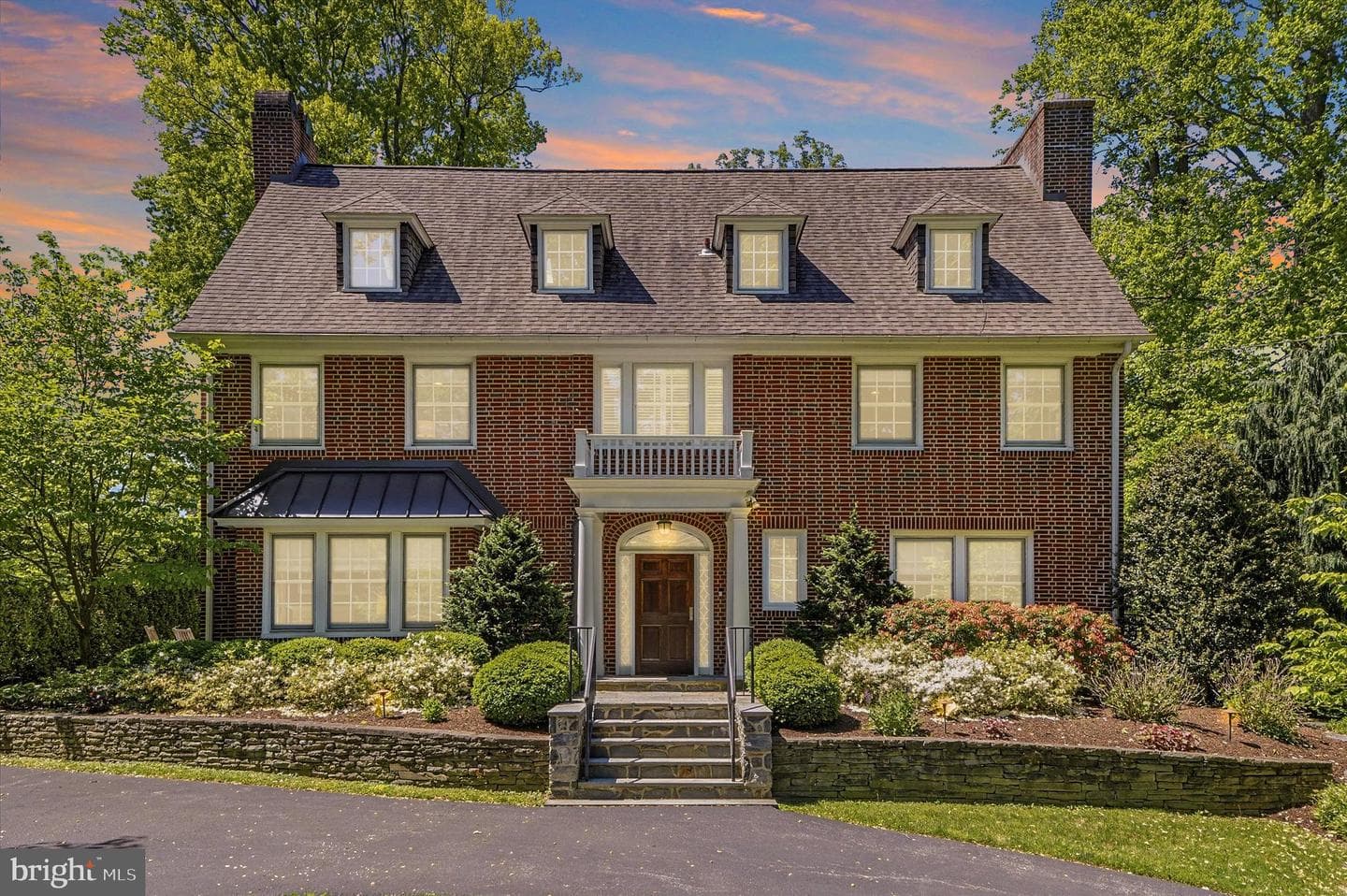 207 Curwen Road photo 2